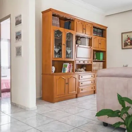 Anna's Beautiful חאניה